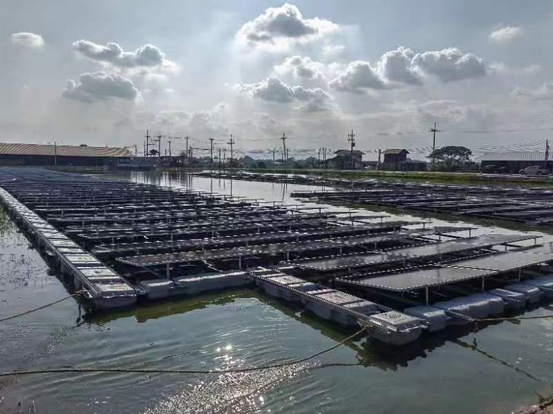 Plutajući solarni PV sustav